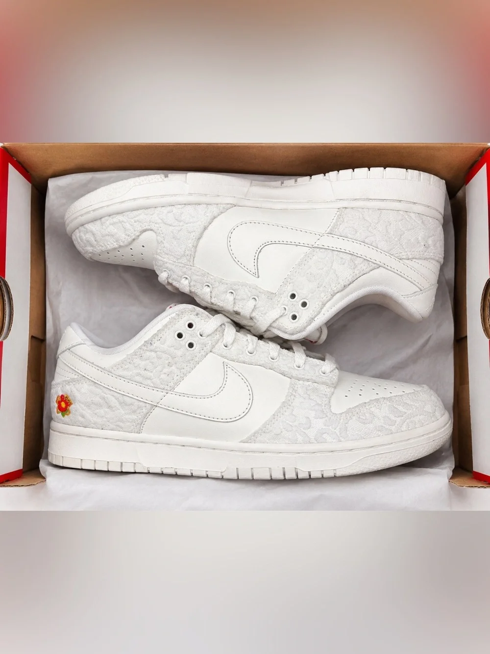 Nike Dunk Low “Give Her Flowers” 🌹🤍 Women’s 8.5